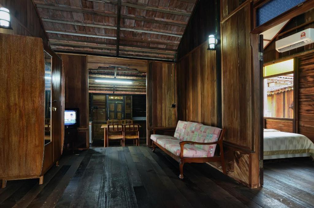Oyo Home 90745 Desa Balqis Beach Resort Malacca ภายนอก รูปภาพ