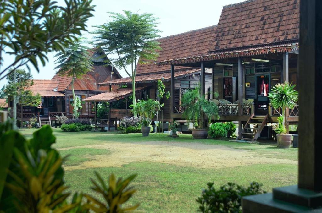 Oyo Home 90745 Desa Balqis Beach Resort Malacca ภายนอก รูปภาพ