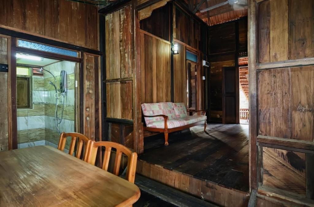 Oyo Home 90745 Desa Balqis Beach Resort Malacca ภายนอก รูปภาพ