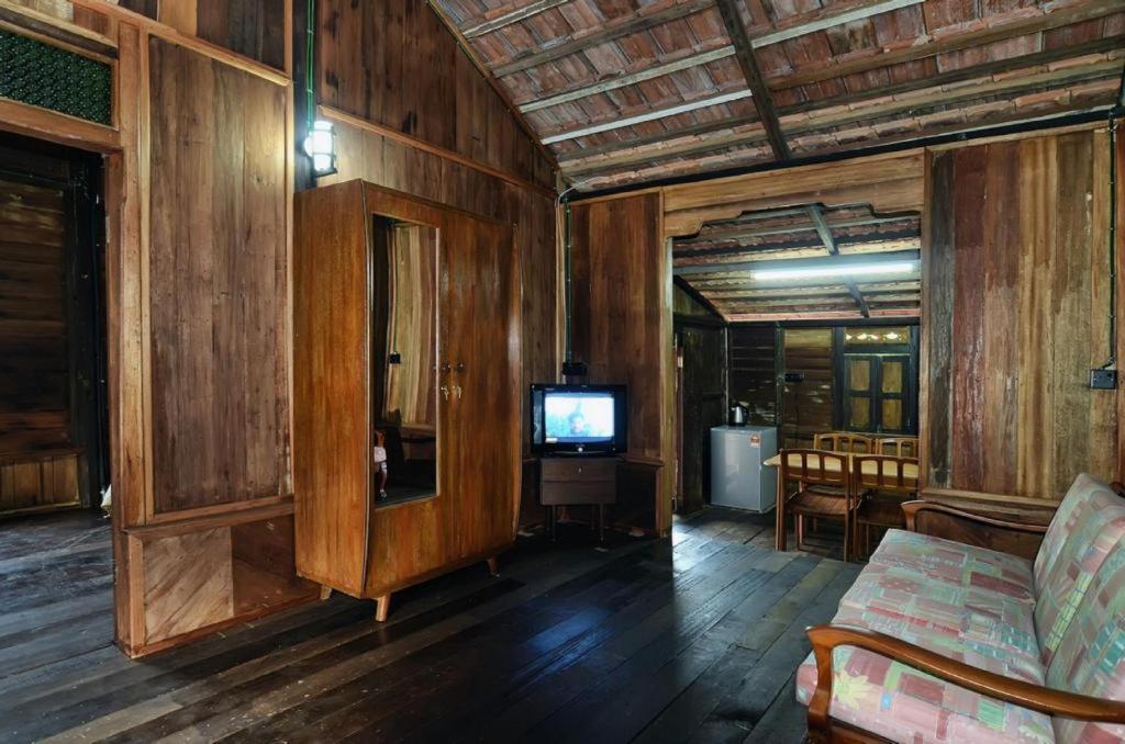 Oyo Home 90745 Desa Balqis Beach Resort Malacca ภายนอก รูปภาพ