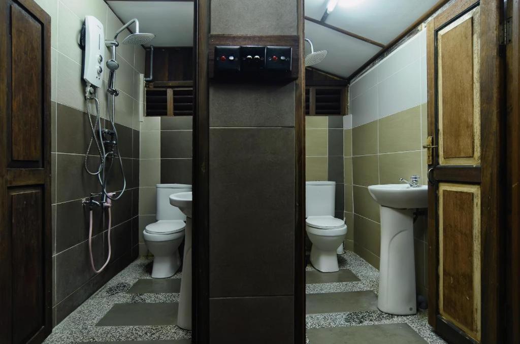 Oyo Home 90745 Desa Balqis Beach Resort Malacca ภายนอก รูปภาพ